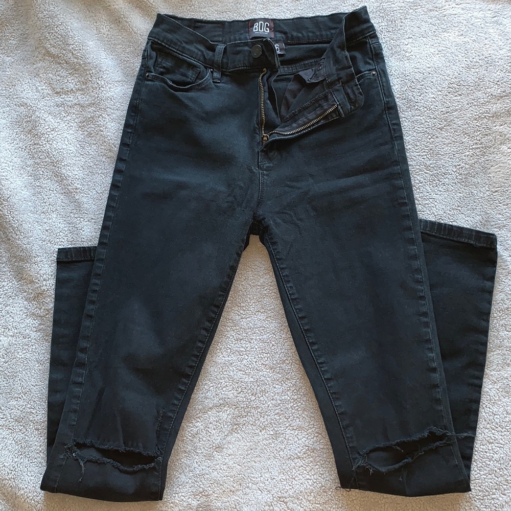BDG Twig Ripped High-Waisted Skinny Jean